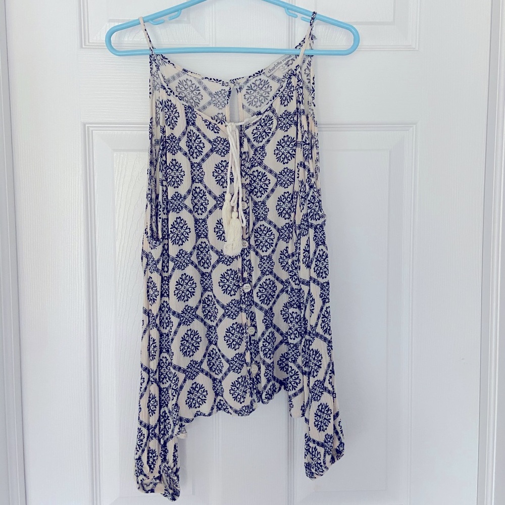 Cold shoulder top